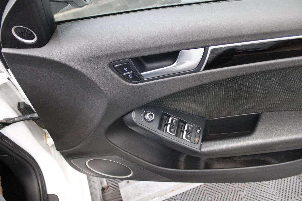 2013 AUDI A4 AVANT 2013 AUDI A4 AVANT