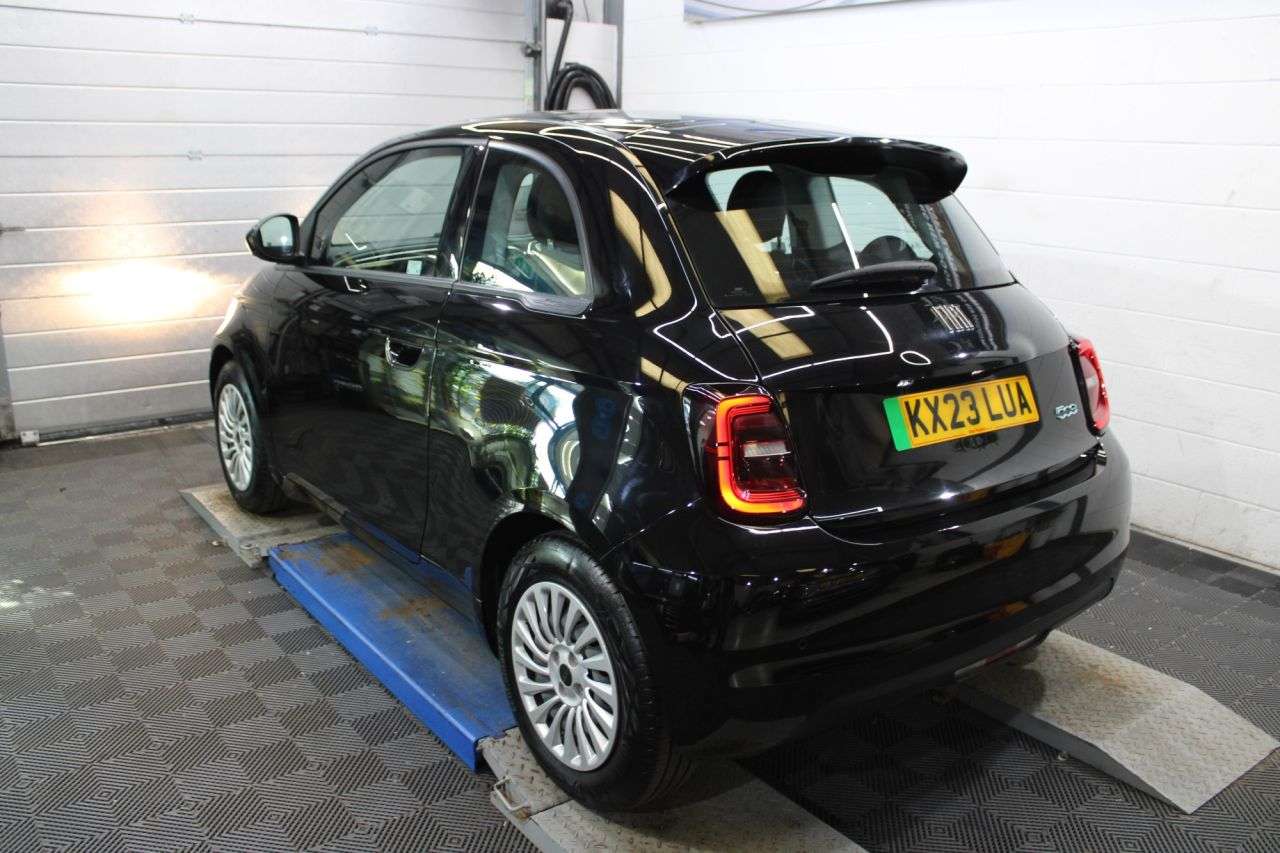2023 FIAT 500E 2023 FIAT 500E