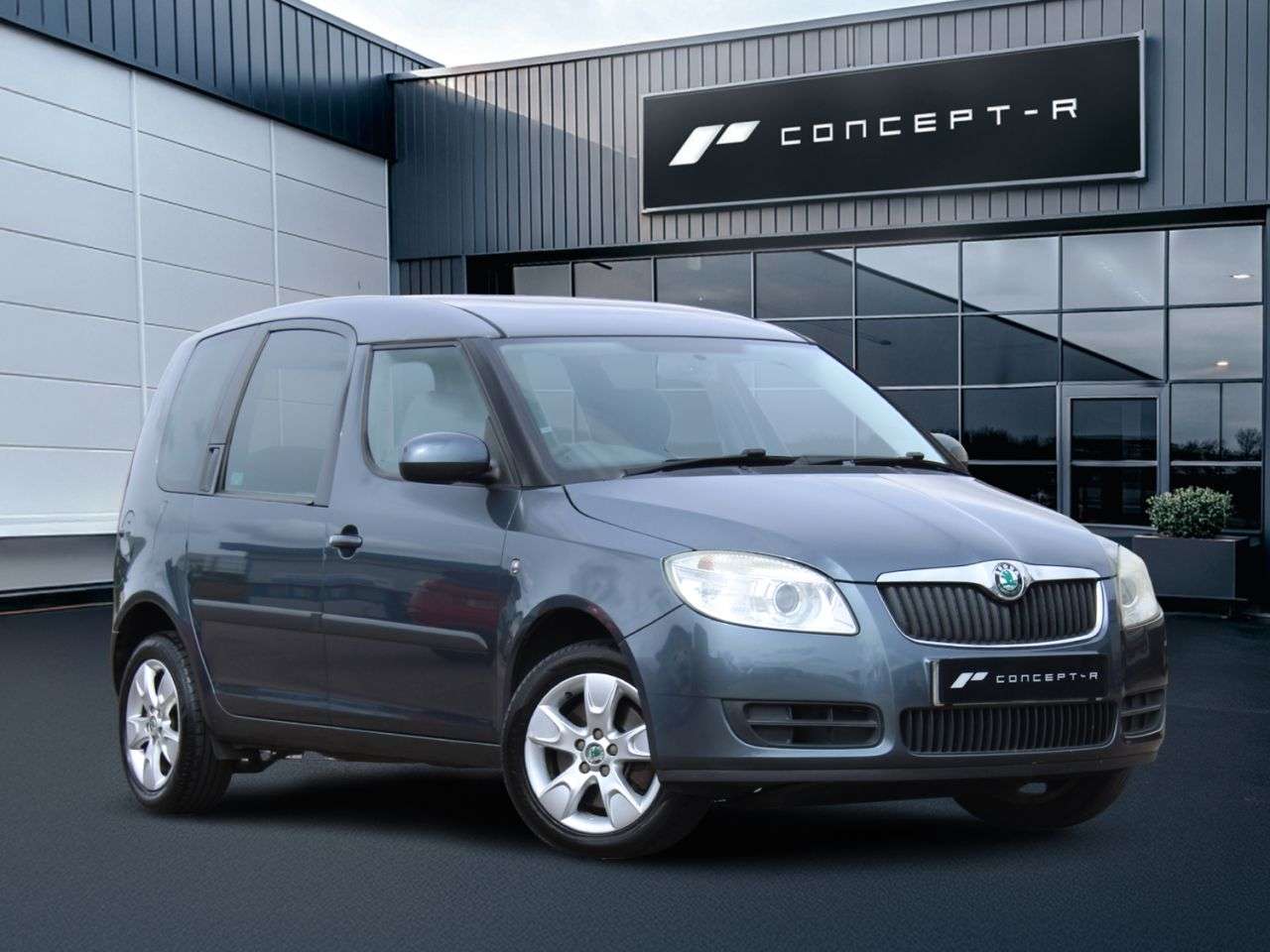 A 2009 SKODA ROOMSTER 1.4 TDI Pure Drive SE MPV 5dr Diesel Manual (135 g/km, 80 bhp) A 2009 SKODA ROOMSTER 1.4 TDI Pure Drive SE MPV 5dr Diesel Manual (135 g/km, 80 bhp)