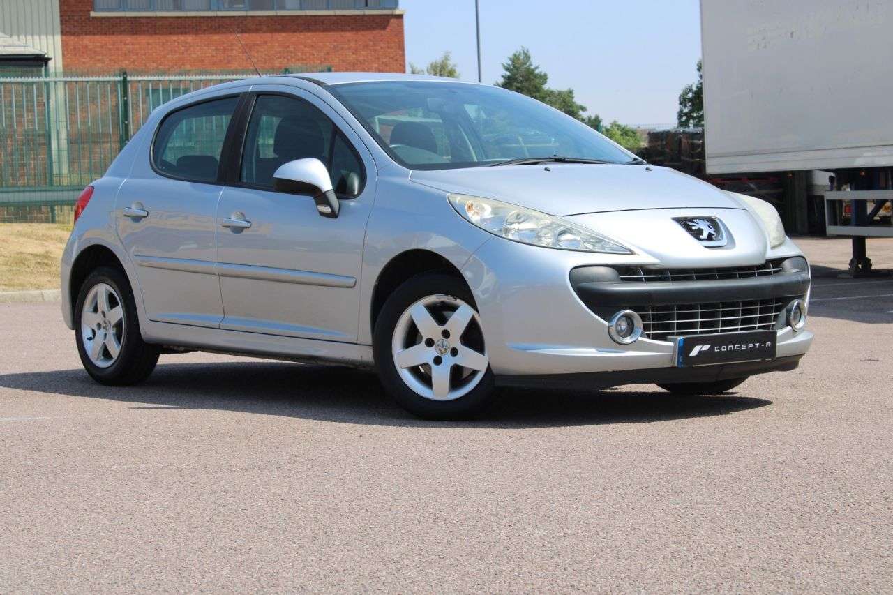 A 2007 PEUGEOT 207 1.4 VTi Sport Hatchback 5dr Petrol Manual (145 g/km, 95 bhp) A 2007 PEUGEOT 207 1.4 VTi Sport Hatchback 5dr Petrol Manual (145 g/km, 95 bhp)
