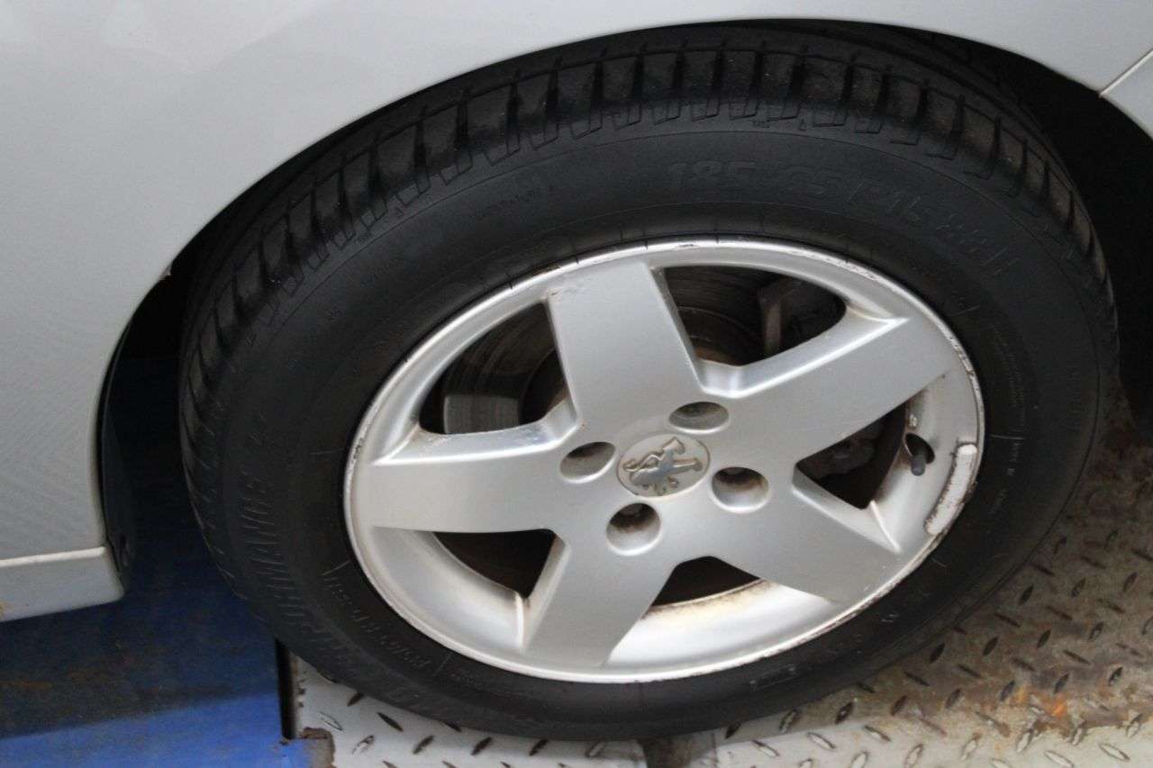 2007 PEUGEOT 207 2007 PEUGEOT 207