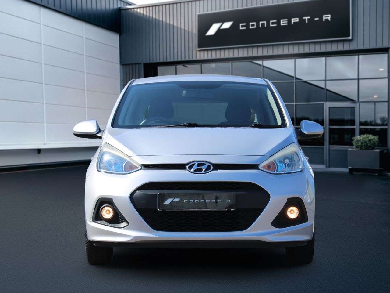 A 2014 HYUNDAI I10 1.0 SE Hatchback 5dr Petrol Manual Euro 5 (66 ps) A 2014 HYUNDAI I10 1.0 SE Hatchback 5dr Petrol Manual Euro 5 (66 ps)