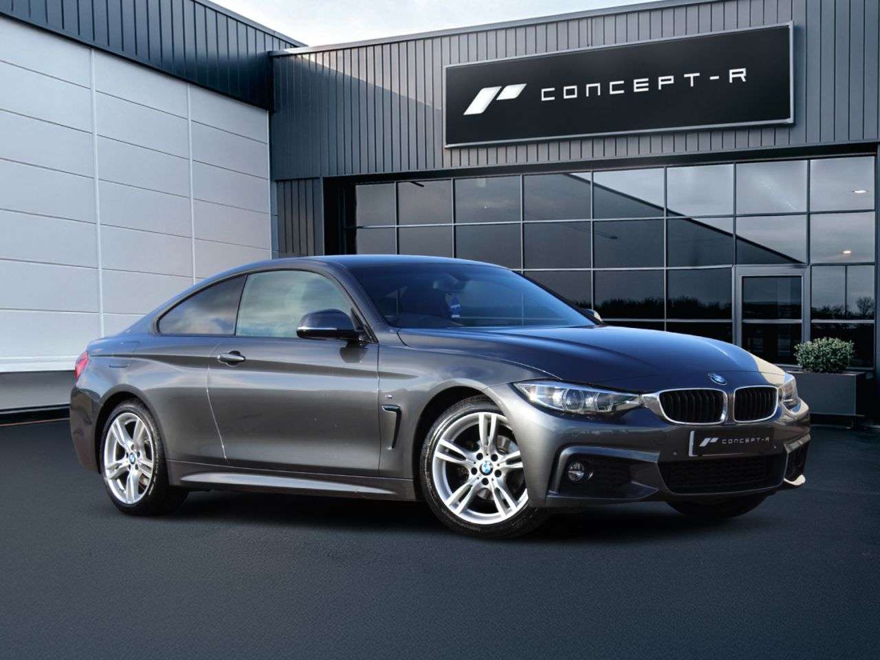 A 2018 BMW 4 SERIES 2.0 420i GPF M Sport Coupe 2dr Petrol Auto Euro 6 (s/s) (184 ps) ***12 MONT A 2018 BMW 4 SERIES 2.0 420i GPF M Sport Coupe 2dr Petrol Auto Euro 6 (s/s) (184 ps) ***12 MONT