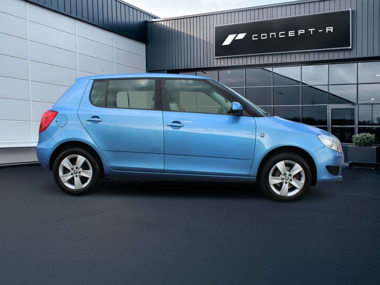 A 2014 SKODA FABIA 1.2 SE Hatchback 5dr Petrol Manual Euro 5 (69 ps) ***12 MONTHS MOT+SERVICE* A 2014 SKODA FABIA 1.2 SE Hatchback 5dr Petrol Manual Euro 5 (69 ps) ***12 MONTHS MOT+SERVICE*