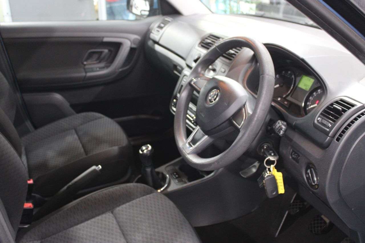 2014 SKODA FABIA 2014 SKODA FABIA