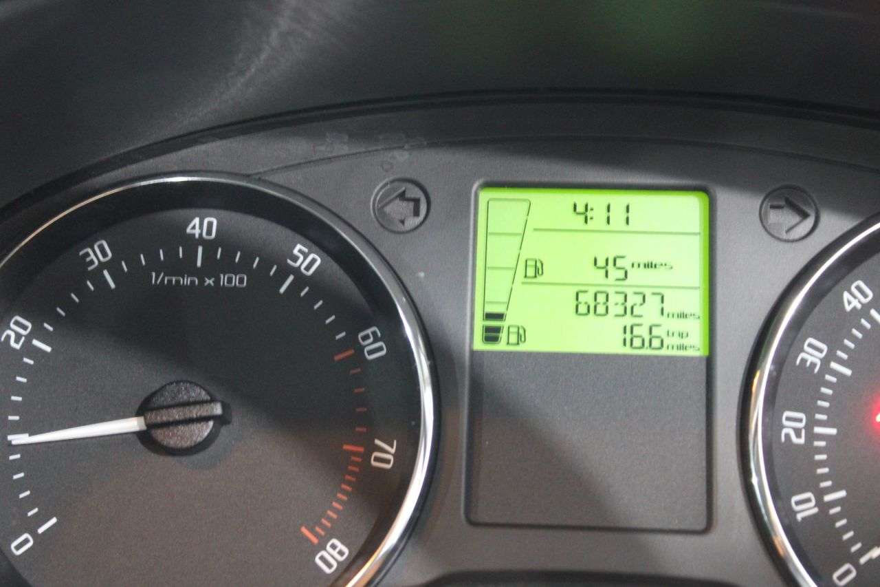 2014 SKODA FABIA 2014 SKODA FABIA