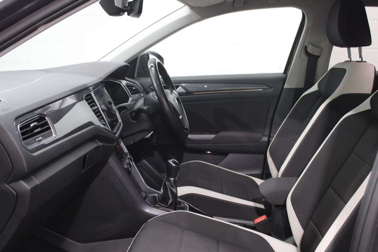 2021 VOLKSWAGEN T-ROC 2021 VOLKSWAGEN T-ROC