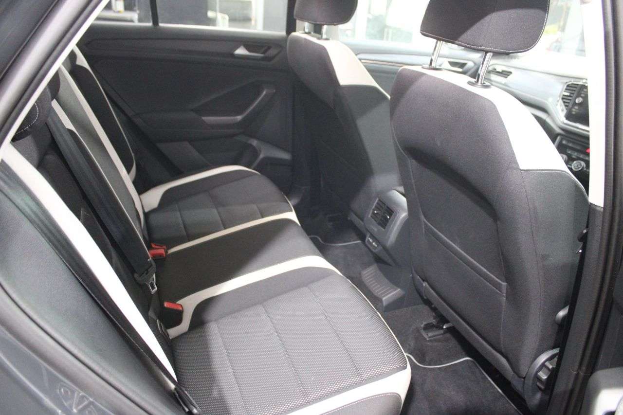 2021 VOLKSWAGEN T-ROC 2021 VOLKSWAGEN T-ROC