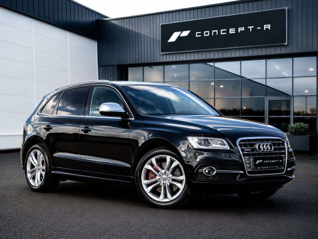 A 2015 AUDI SQ5 3.0 BiTDI V6 SUV 5dr Diesel Tiptronic quattro Euro 5 (s/s) (313 ps) A 2015 AUDI SQ5 3.0 BiTDI V6 SUV 5dr Diesel Tiptronic quattro Euro 5 (s/s) (313 ps)