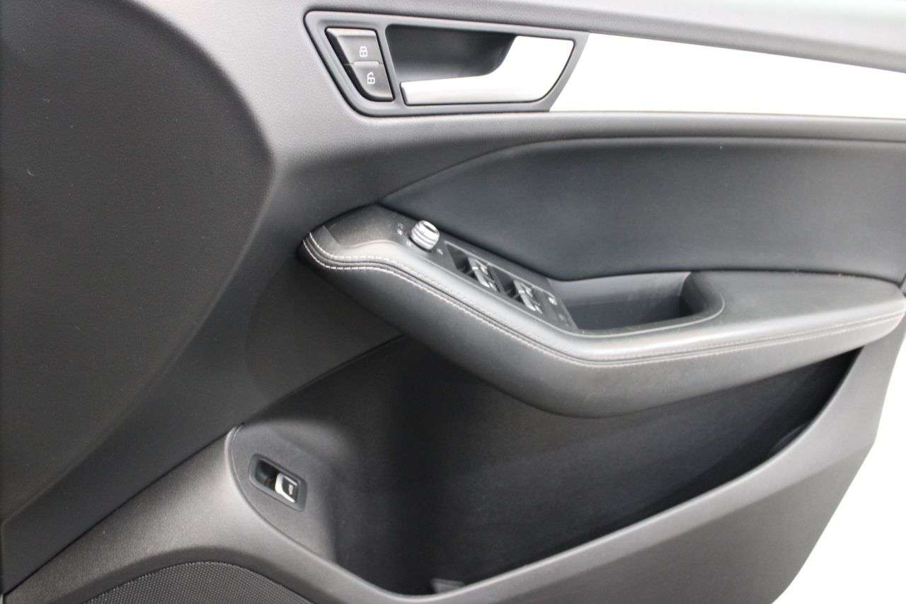 2015 AUDI SQ5 2015 AUDI SQ5