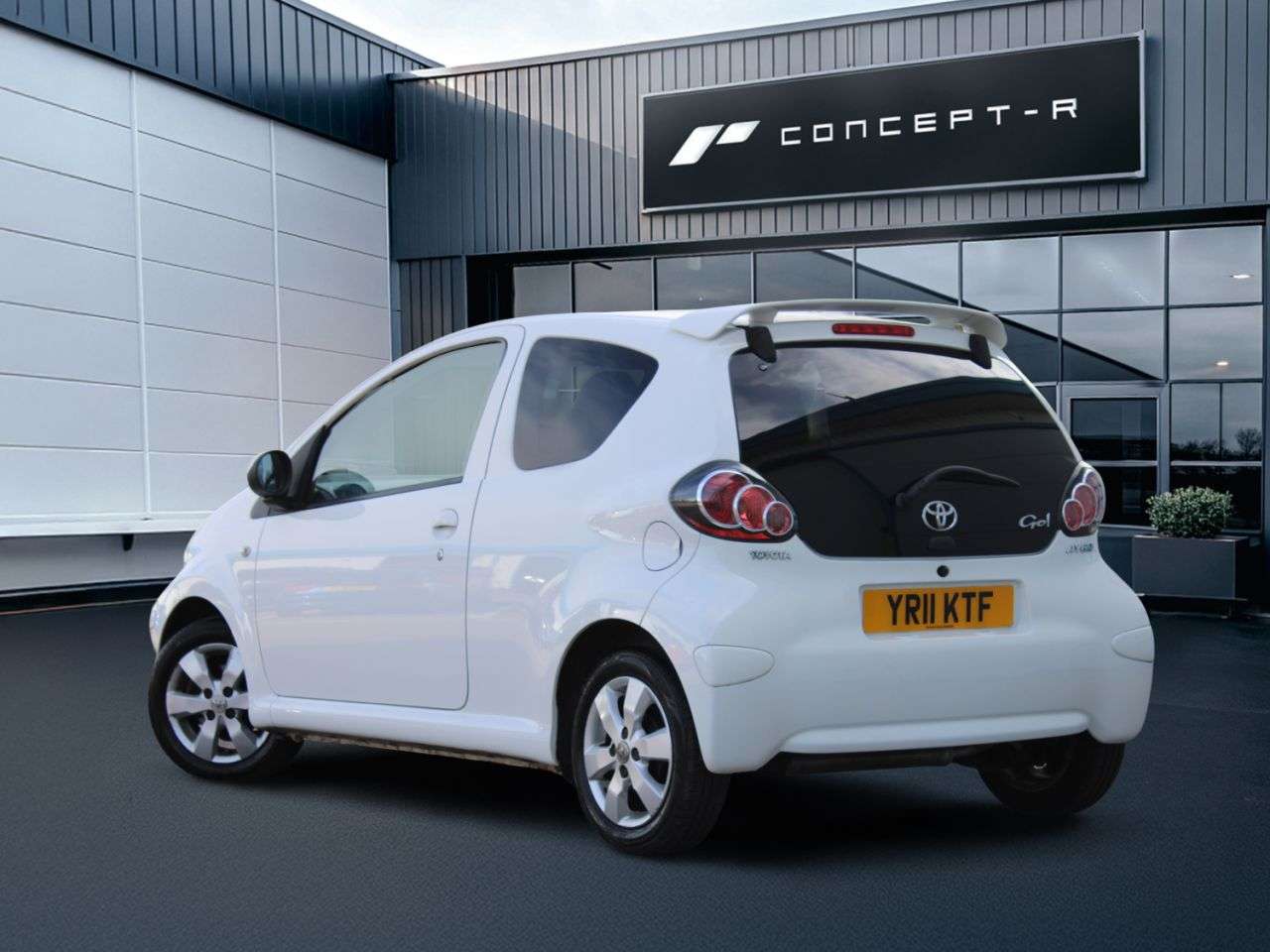 A 2011 TOYOTA AYGO 1.0 VVT-i Go Hatchback 3dr Petrol Manual Euro 5 (67 ps) **ONLY 28705 MILES A 2011 TOYOTA AYGO 1.0 VVT-i Go Hatchback 3dr Petrol Manual Euro 5 (67 ps) **ONLY 28705 MILES