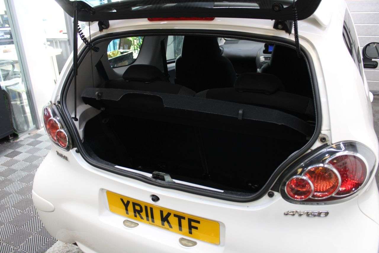 2011 TOYOTA AYGO 2011 TOYOTA AYGO