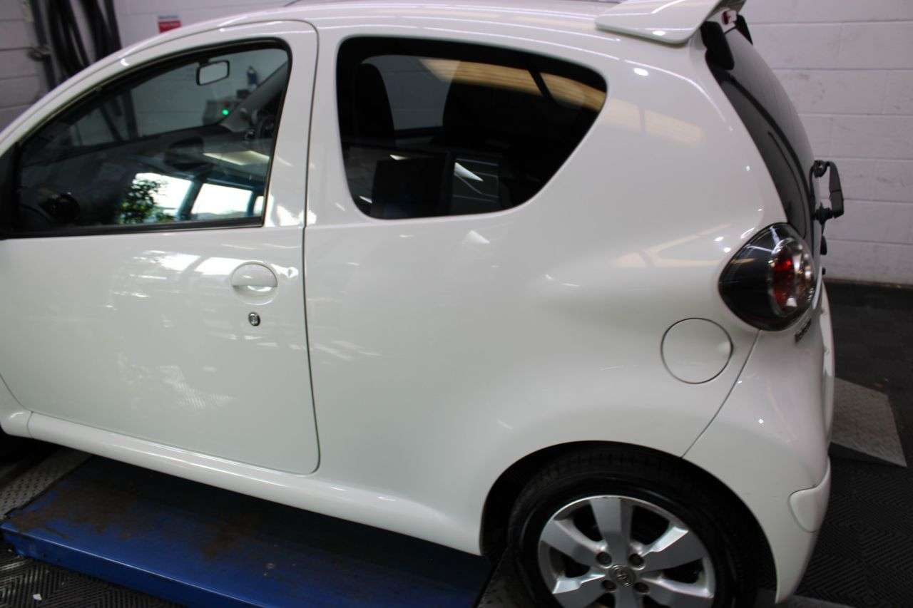 2011 TOYOTA AYGO 2011 TOYOTA AYGO