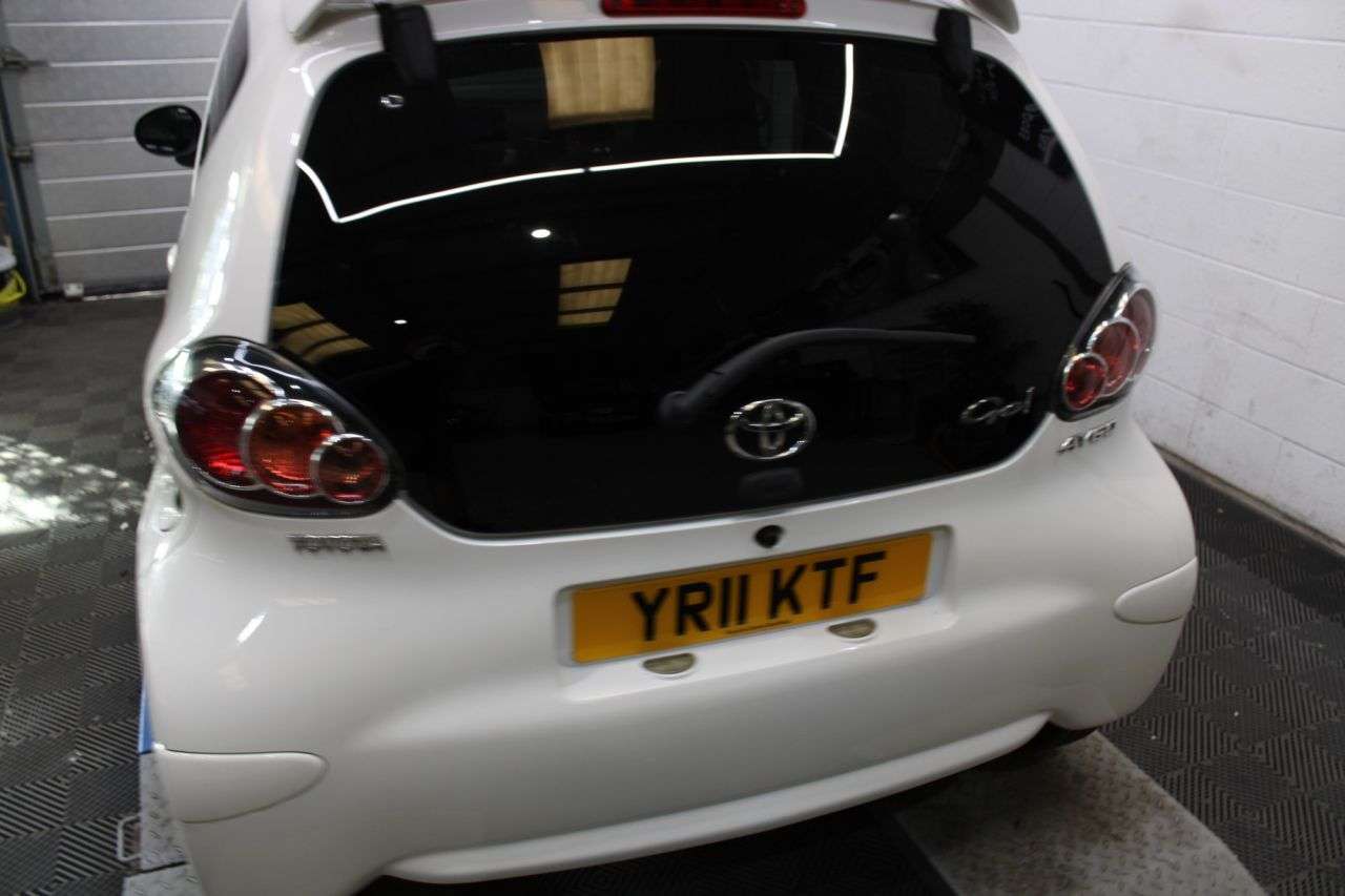 2011 TOYOTA AYGO 2011 TOYOTA AYGO