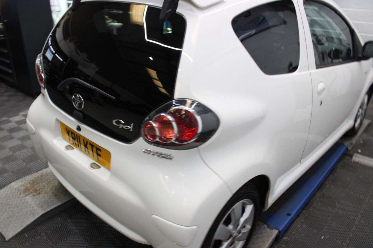 2011 TOYOTA AYGO 2011 TOYOTA AYGO