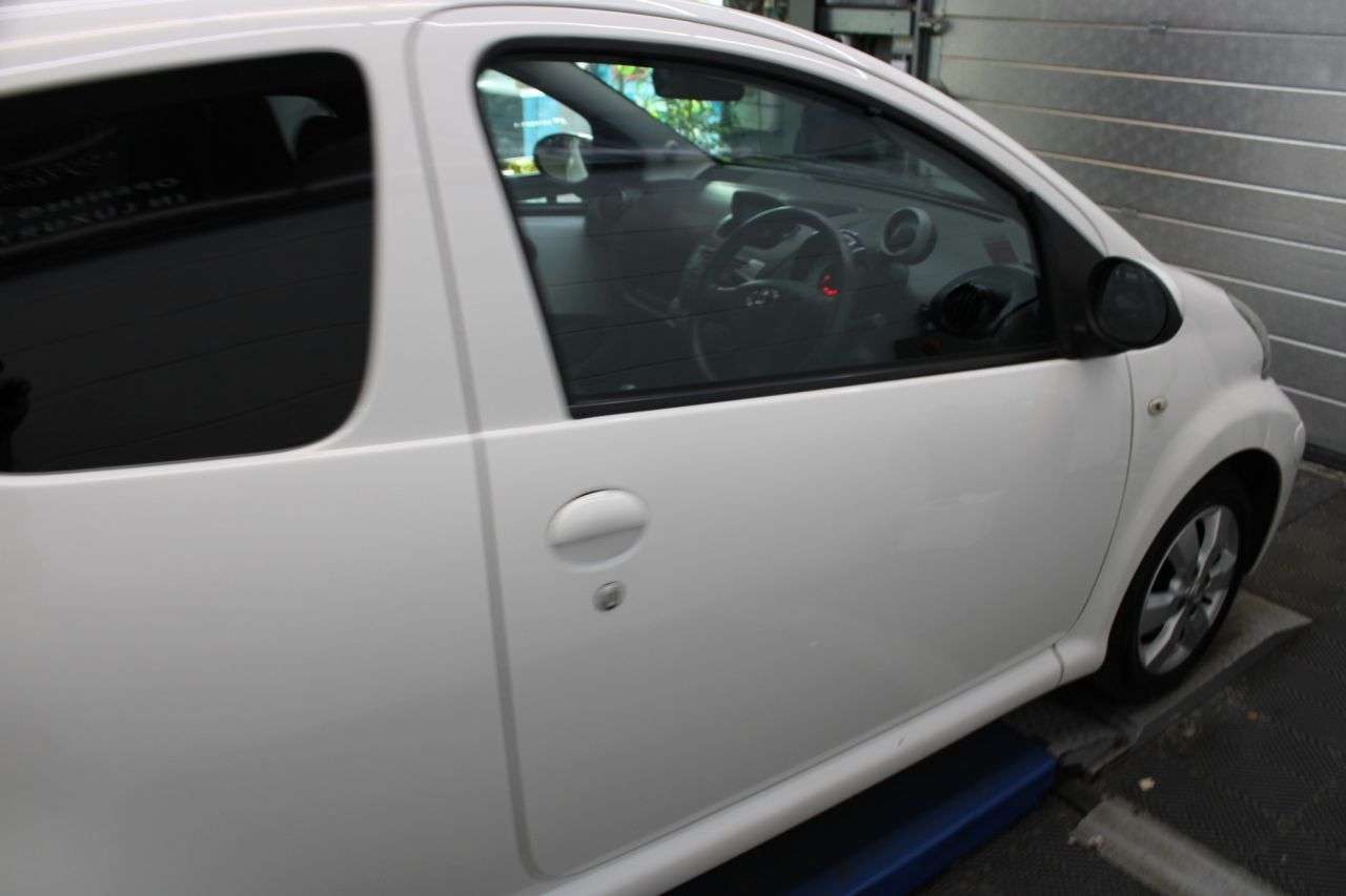 2011 TOYOTA AYGO 2011 TOYOTA AYGO