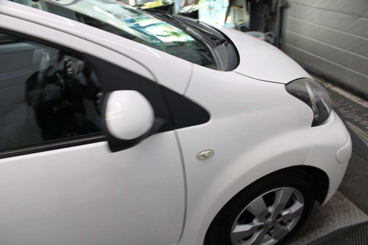 2011 TOYOTA AYGO 2011 TOYOTA AYGO