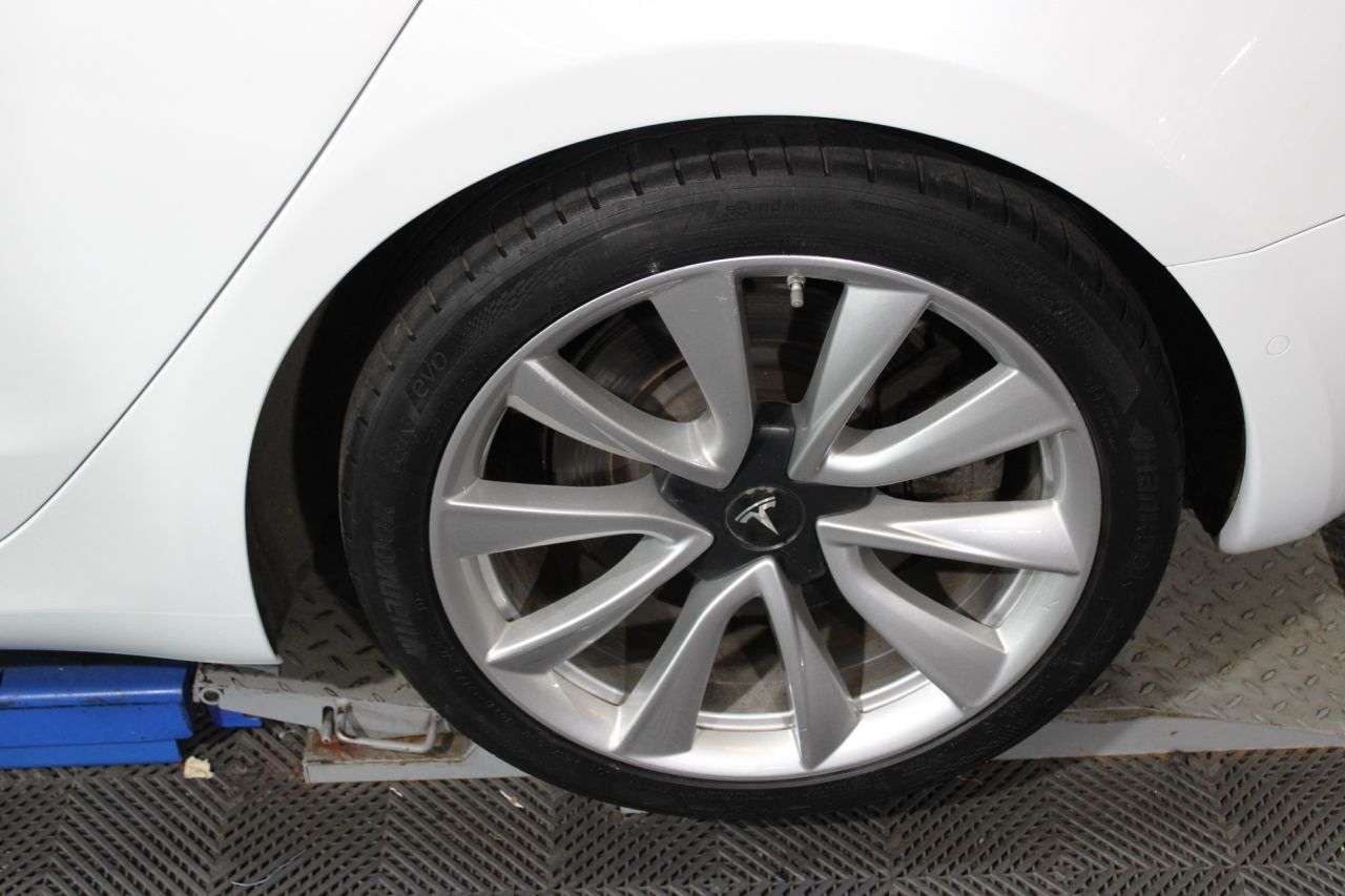 2020 TESLA MODEL 3 2020 TESLA MODEL 3