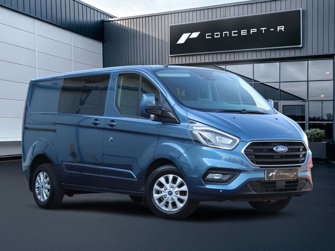 A 2019 FORD TRANSIT CUSTOM 2.0 300 EcoBlue Limited Crew Van Double Cab 5dr Diesel Auto L1 H1 Euro 6 (s A 2019 FORD TRANSIT CUSTOM 2.0 300 EcoBlue Limited Crew Van Double Cab 5dr Diesel Auto L1 H1 Euro 6 (s