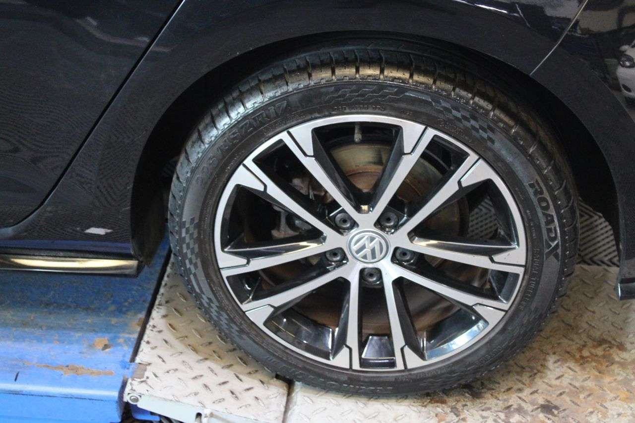 2019 VOLKSWAGEN GOLF 2019 VOLKSWAGEN GOLF