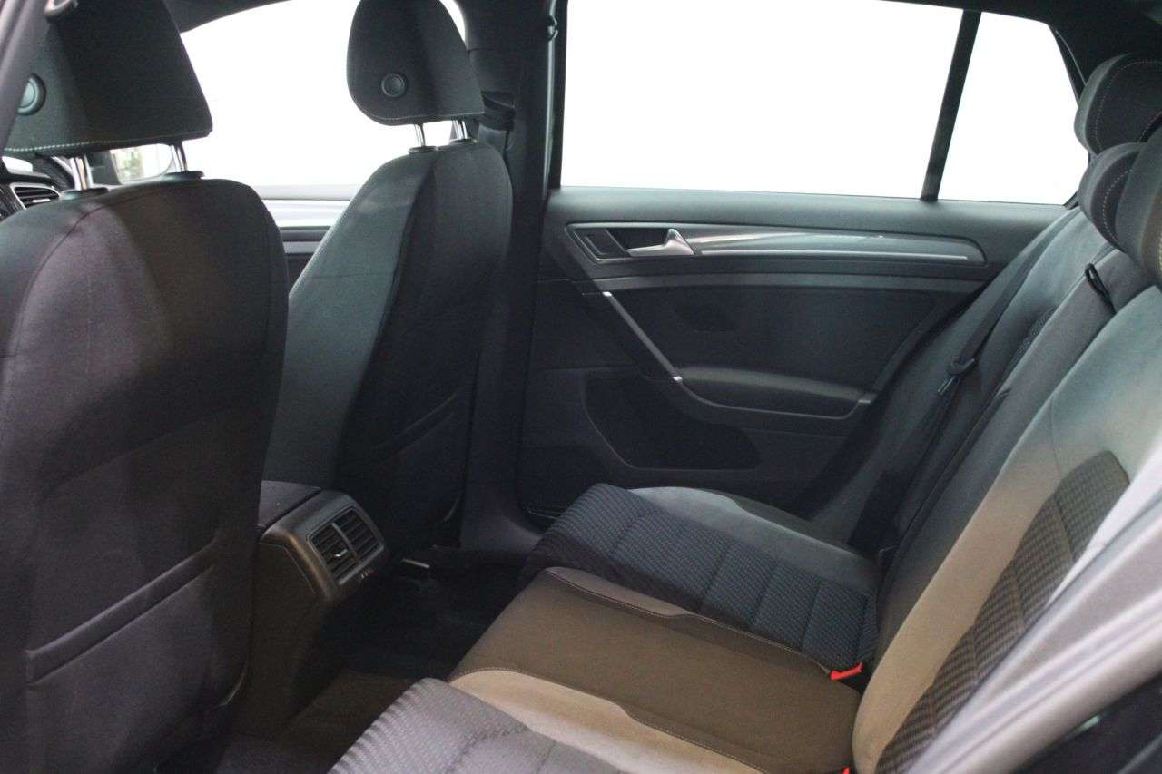 2019 VOLKSWAGEN GOLF 2019 VOLKSWAGEN GOLF