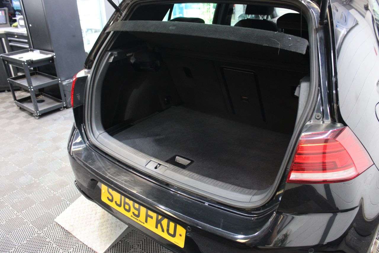 2019 VOLKSWAGEN GOLF 2019 VOLKSWAGEN GOLF