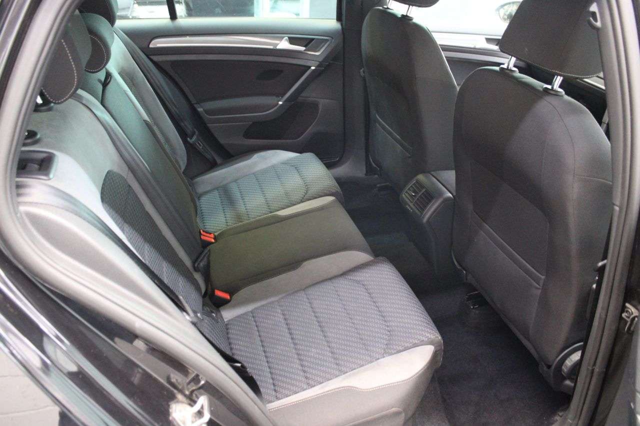 2019 VOLKSWAGEN GOLF 2019 VOLKSWAGEN GOLF