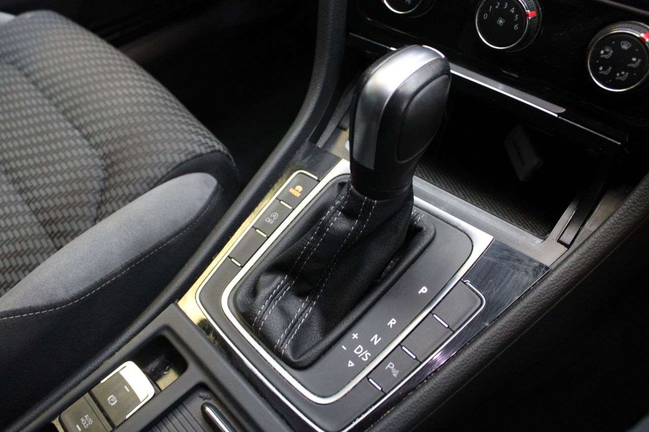 2019 VOLKSWAGEN GOLF 2019 VOLKSWAGEN GOLF