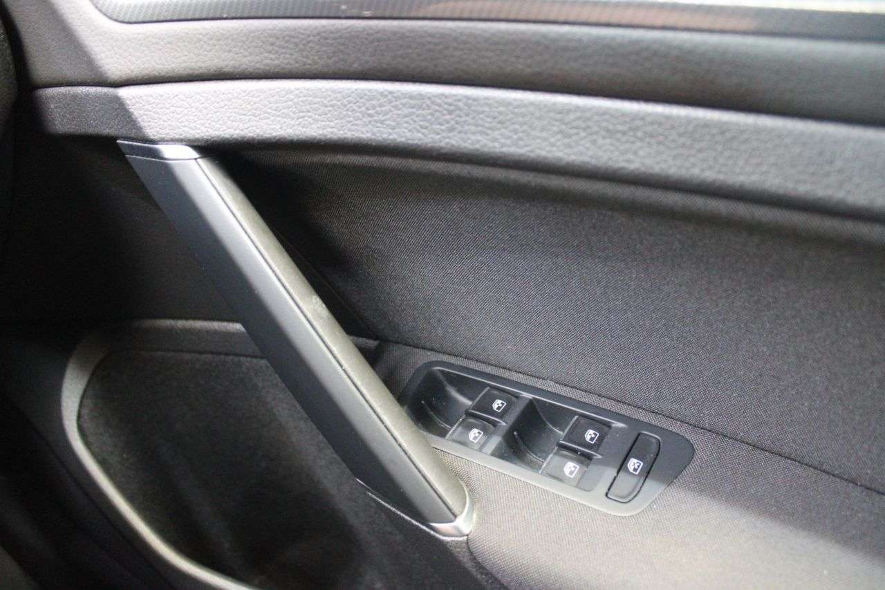 2019 VOLKSWAGEN GOLF 2019 VOLKSWAGEN GOLF