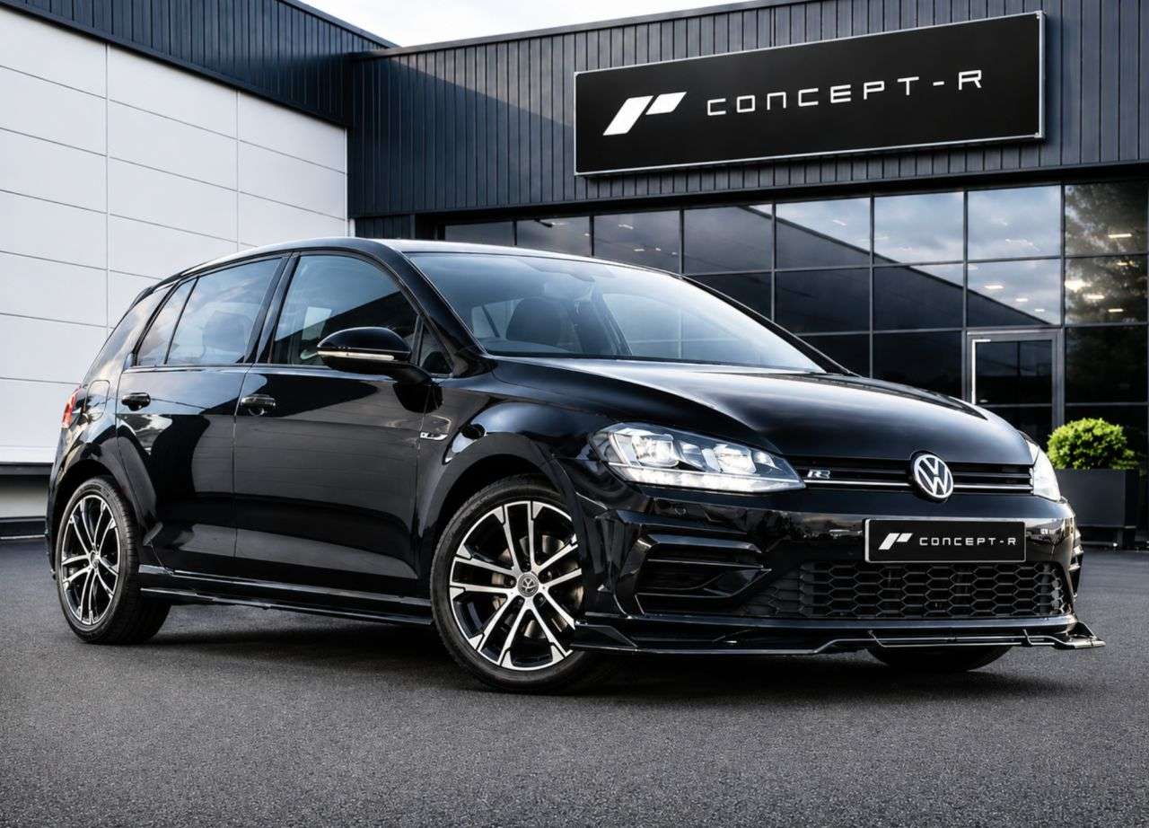 A 2019 VOLKSWAGEN GOLF 1.5 TSI EVO GPF R-Line Hatchback 5dr Petrol DSG Euro 6 (s/s) (150 ps) ***12 A 2019 VOLKSWAGEN GOLF 1.5 TSI EVO GPF R-Line Hatchback 5dr Petrol DSG Euro 6 (s/s) (150 ps) ***12