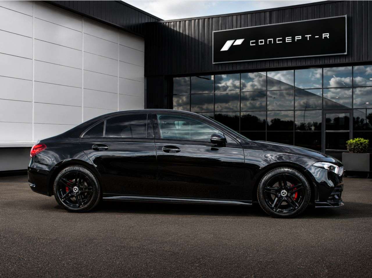 A 2020 MERCEDES-BENZ A CLASS 1.5 A180d AMG Line (Executive) Saloon 4dr Diesel 7G-DCT Euro 6 (s/s) (116 p A 2020 MERCEDES-BENZ A CLASS 1.5 A180d AMG Line (Executive) Saloon 4dr Diesel 7G-DCT Euro 6 (s/s) (116 p