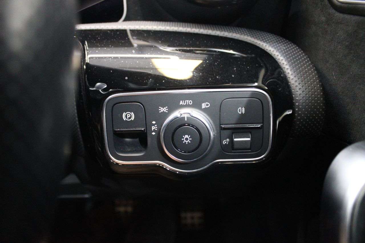 2020 MERCEDES-BENZ A CLASS 2020 MERCEDES-BENZ A CLASS