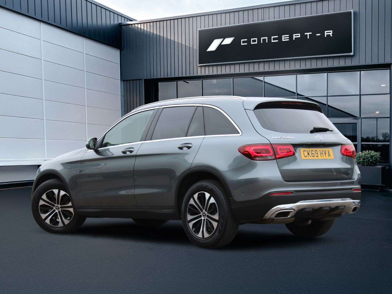 A 2019 MERCEDES-BENZ GLC 2.0 GLC220d Sport SUV 5dr Diesel G-Tronic+ 4MATIC Euro 6 (s/s) (194 ps) **F A 2019 MERCEDES-BENZ GLC 2.0 GLC220d Sport SUV 5dr Diesel G-Tronic+ 4MATIC Euro 6 (s/s) (194 ps) **F