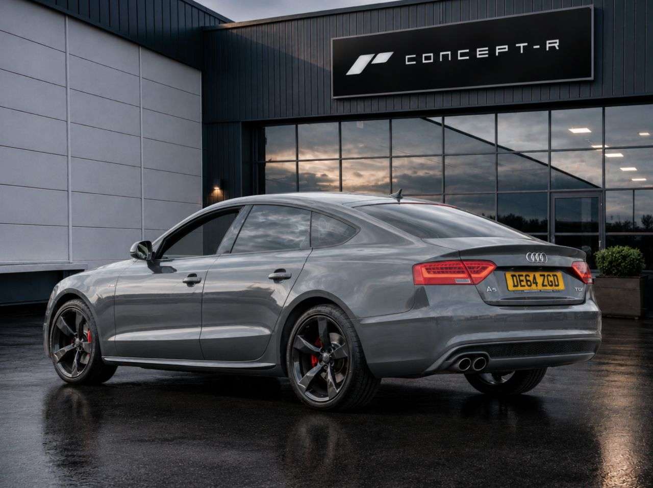A 2014 AUDI A5 2.0 TDI Black Edition Sportback 5dr Diesel Multitronic Euro 5 (s/s) (177 ps A 2014 AUDI A5 2.0 TDI Black Edition Sportback 5dr Diesel Multitronic Euro 5 (s/s) (177 ps