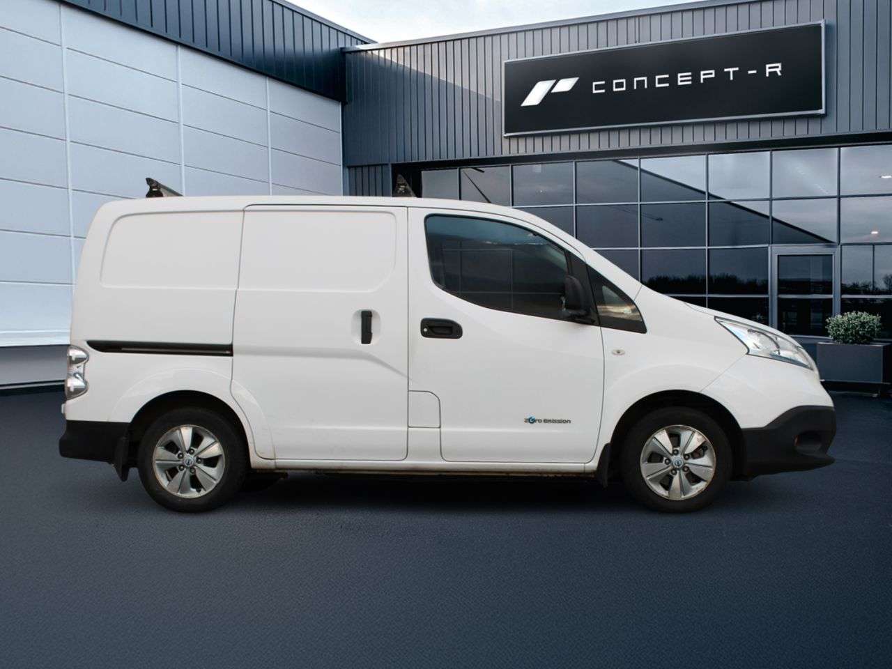 A 2016 NISSAN E-NV200 Tekna Panel Van 5dr Electric Auto SWB (Rapid Plus) (109 ps) 12 MONTHS MOT A 2016 NISSAN E-NV200 Tekna Panel Van 5dr Electric Auto SWB (Rapid Plus) (109 ps) 12 MONTHS MOT