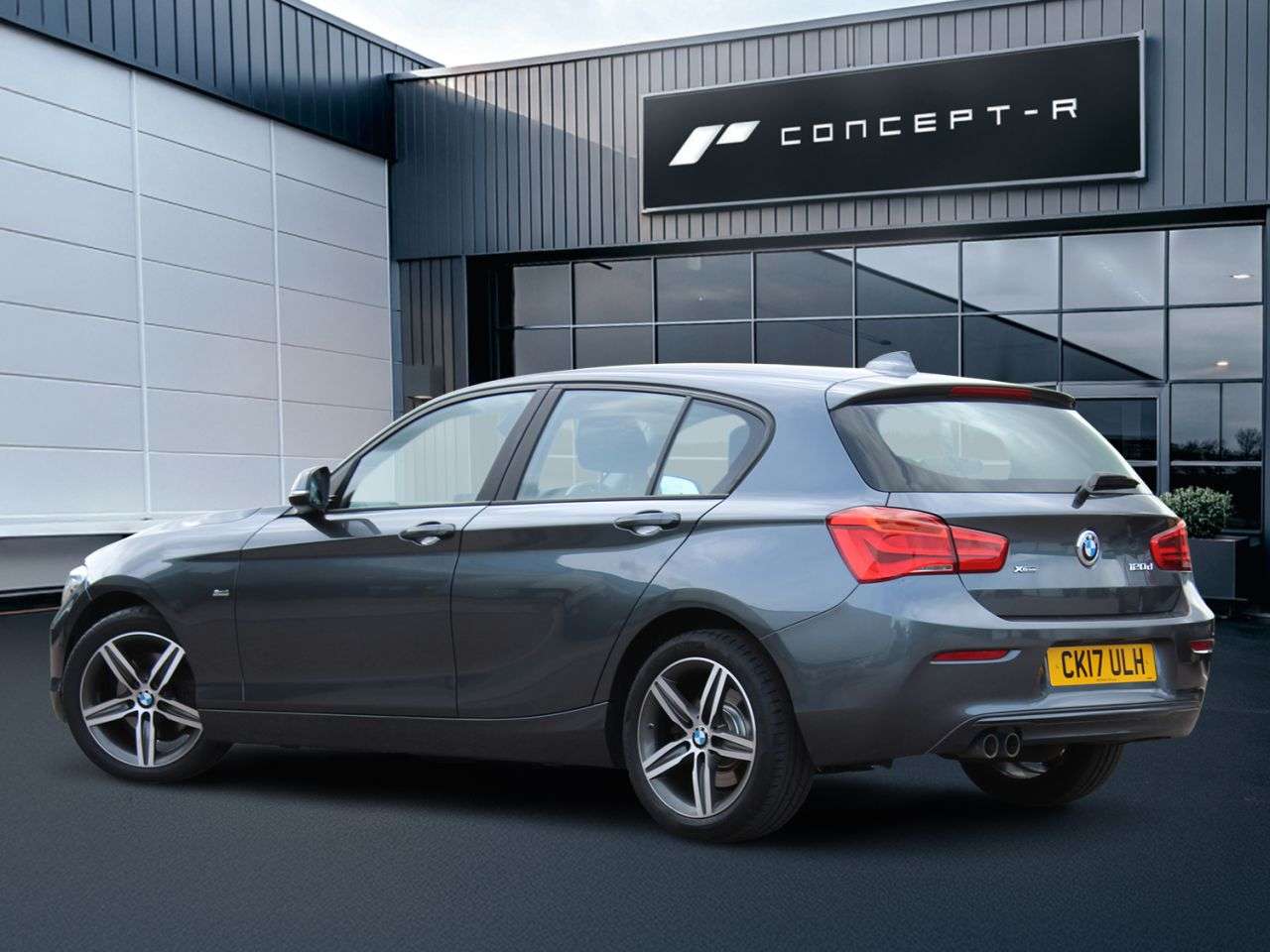 A 2017 BMW 1 SERIES 2.0 120d Sport Hatchback 5dr Diesel Auto xDrive Euro 6 (s/s) (190 ps) ***12 A 2017 BMW 1 SERIES 2.0 120d Sport Hatchback 5dr Diesel Auto xDrive Euro 6 (s/s) (190 ps) ***12