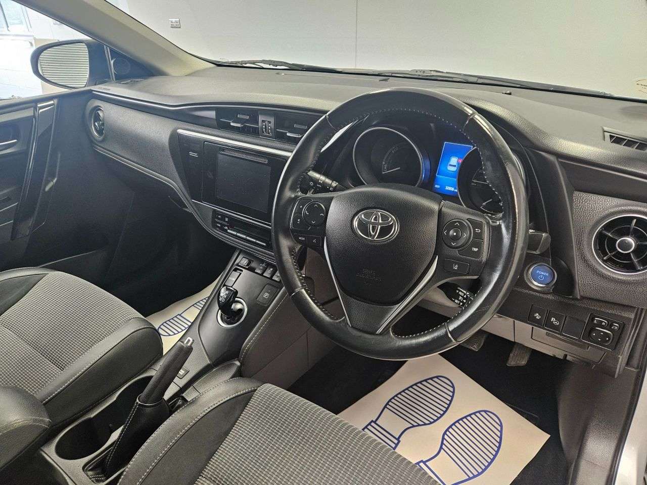 2016 TOYOTA AURIS 2016 TOYOTA AURIS