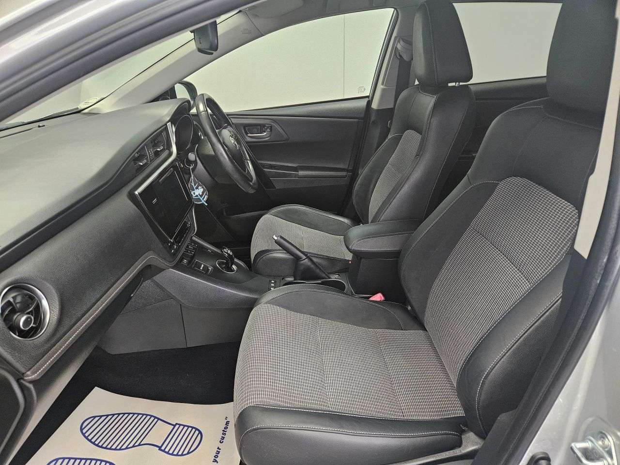 2016 TOYOTA AURIS 2016 TOYOTA AURIS