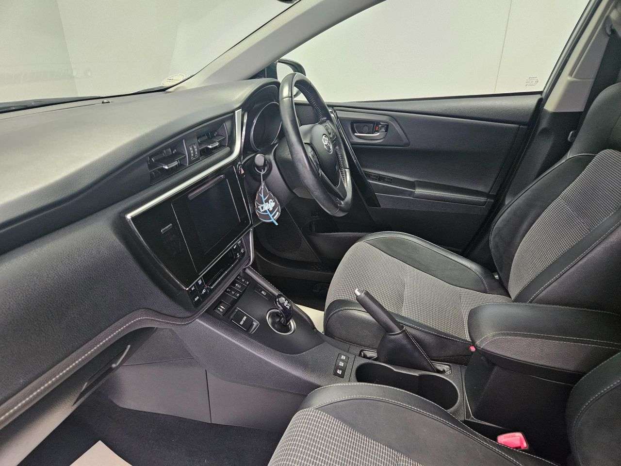 2016 TOYOTA AURIS 2016 TOYOTA AURIS