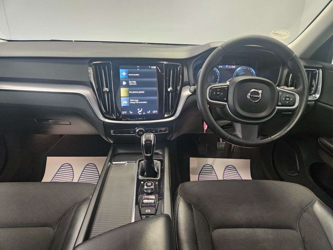 2019 VOLVO V60 2019 VOLVO V60