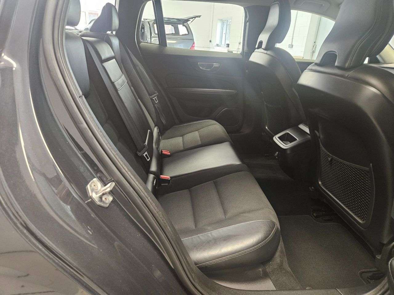 2019 VOLVO V60 2019 VOLVO V60