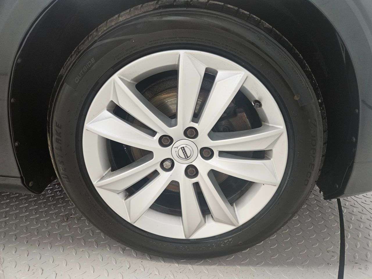 2019 VOLVO V60 2019 VOLVO V60