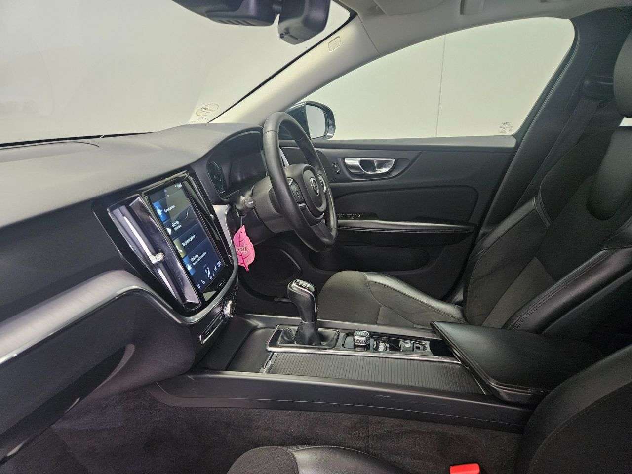 2019 VOLVO V60 2019 VOLVO V60