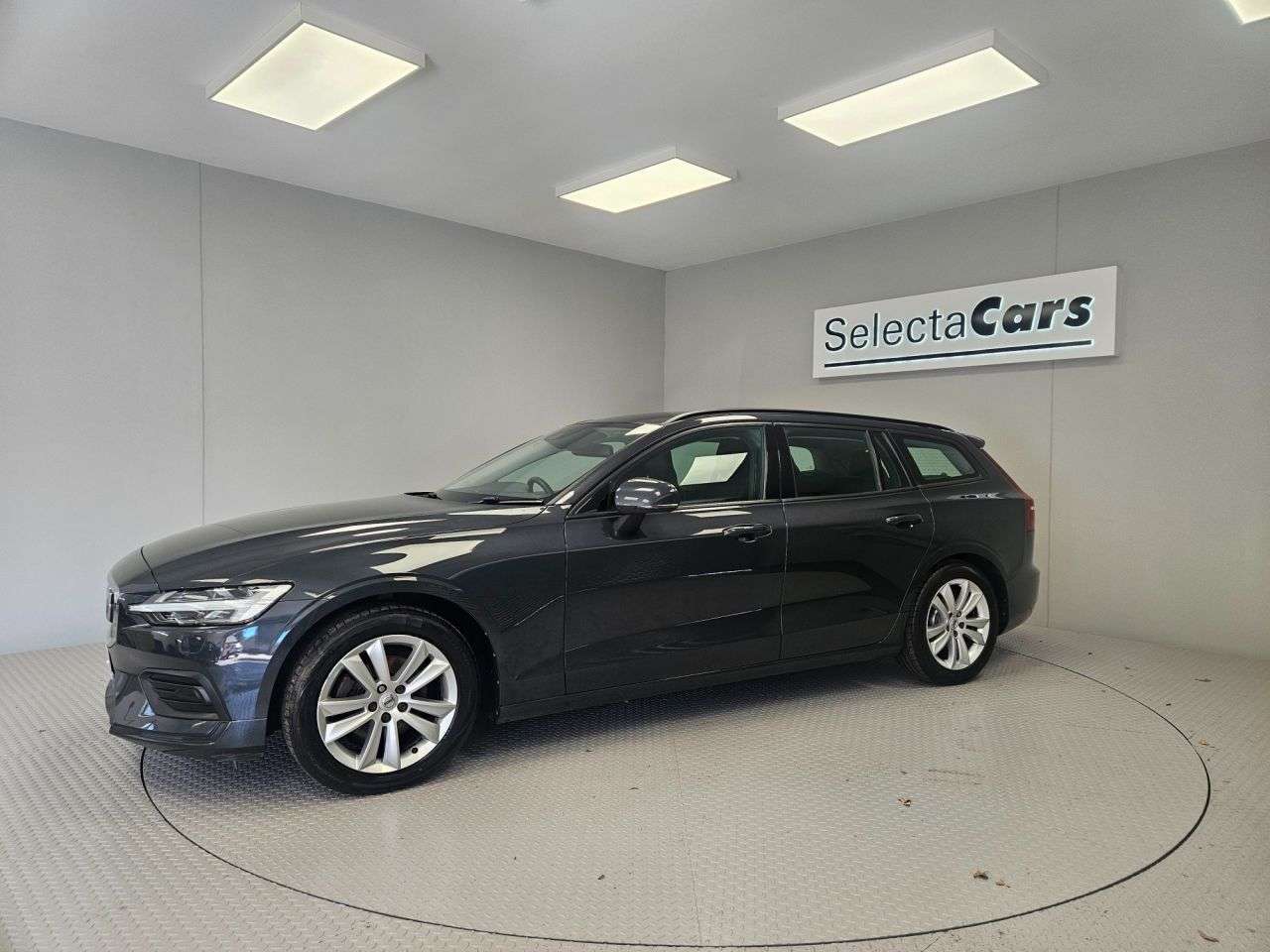 2019 VOLVO V60 2019 VOLVO V60