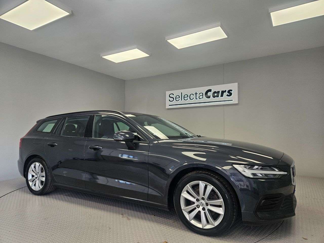 2019 VOLVO V60 2019 VOLVO V60