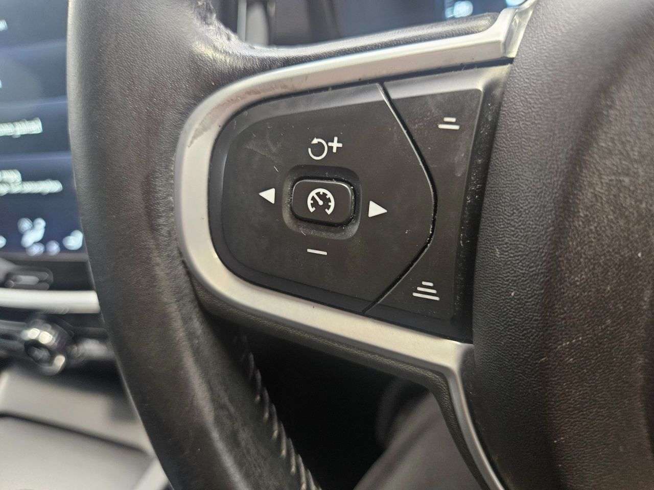 2019 VOLVO V60 2019 VOLVO V60