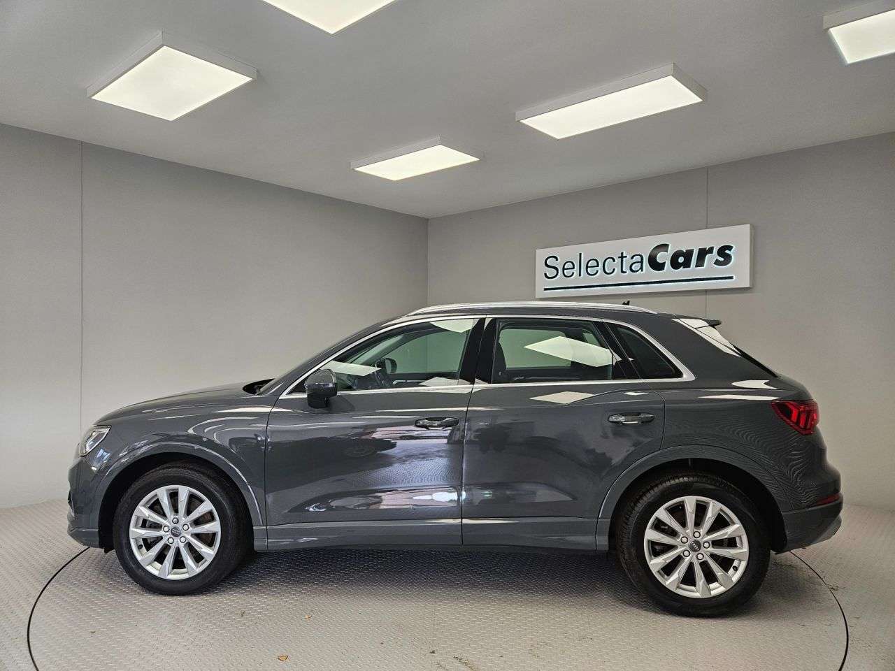 2019 AUDI Q3 2019 AUDI Q3