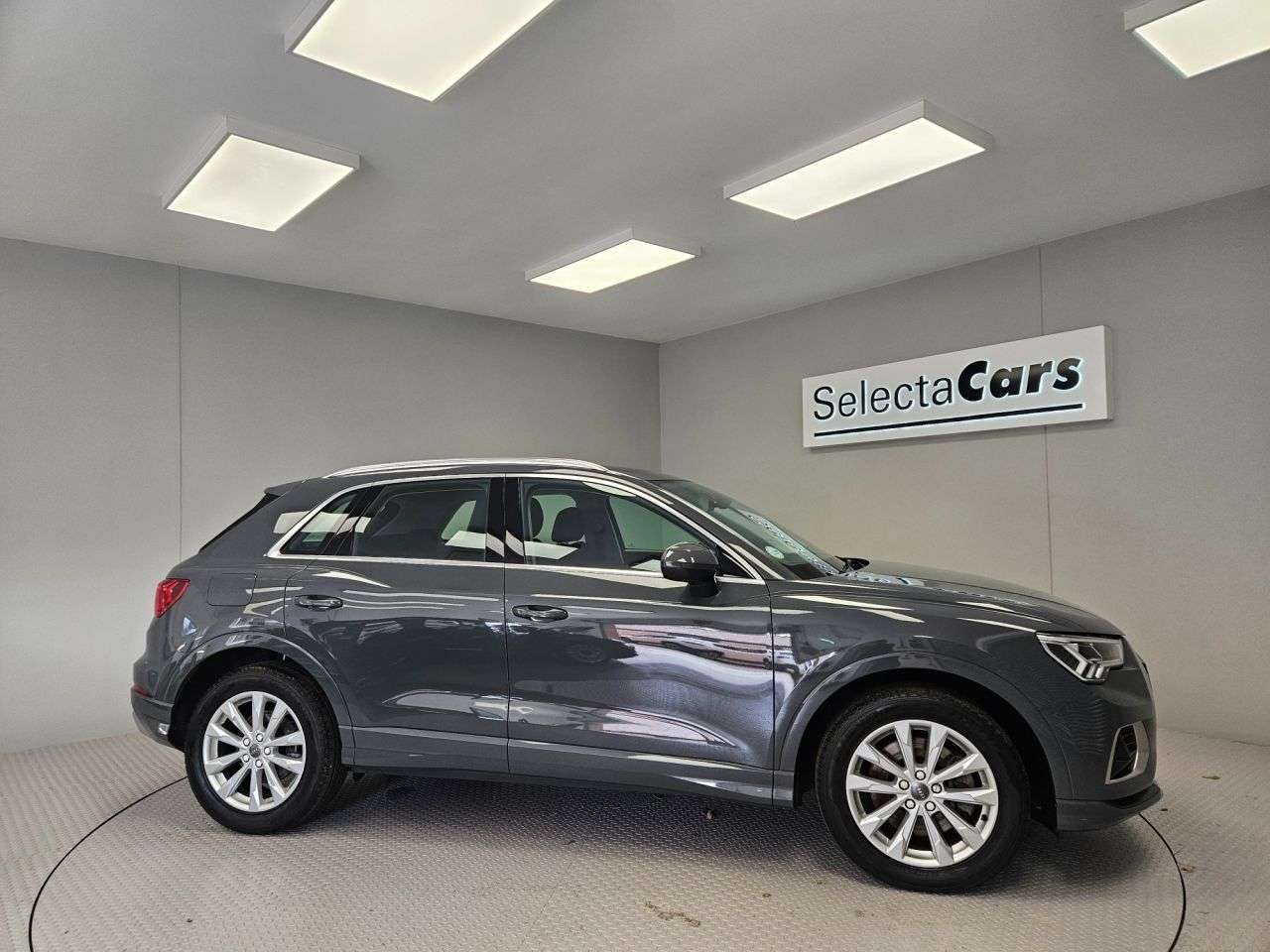 2019 AUDI Q3 2019 AUDI Q3