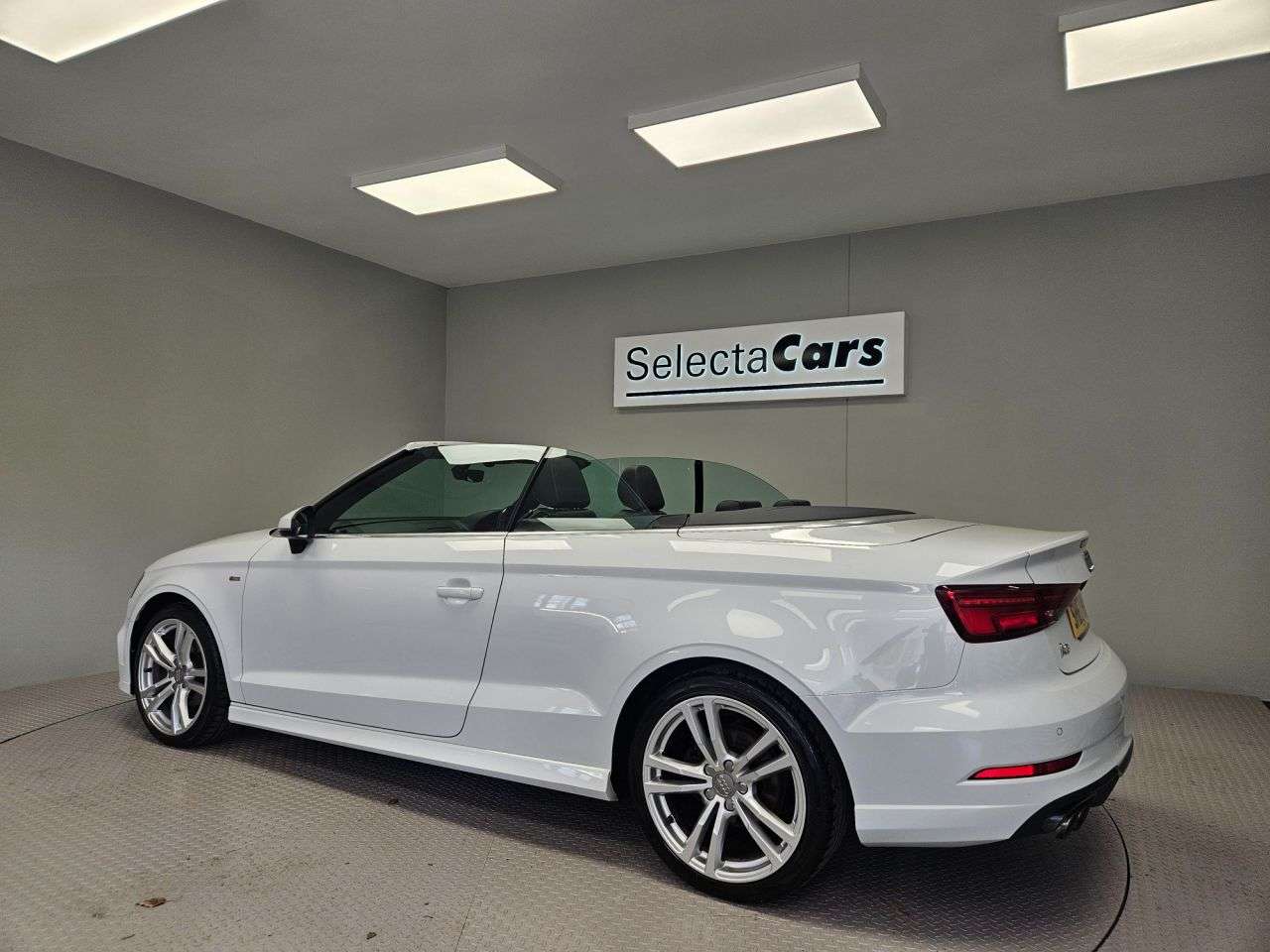 2017 AUDI A3 CABRIOLET 2017 AUDI A3 CABRIOLET