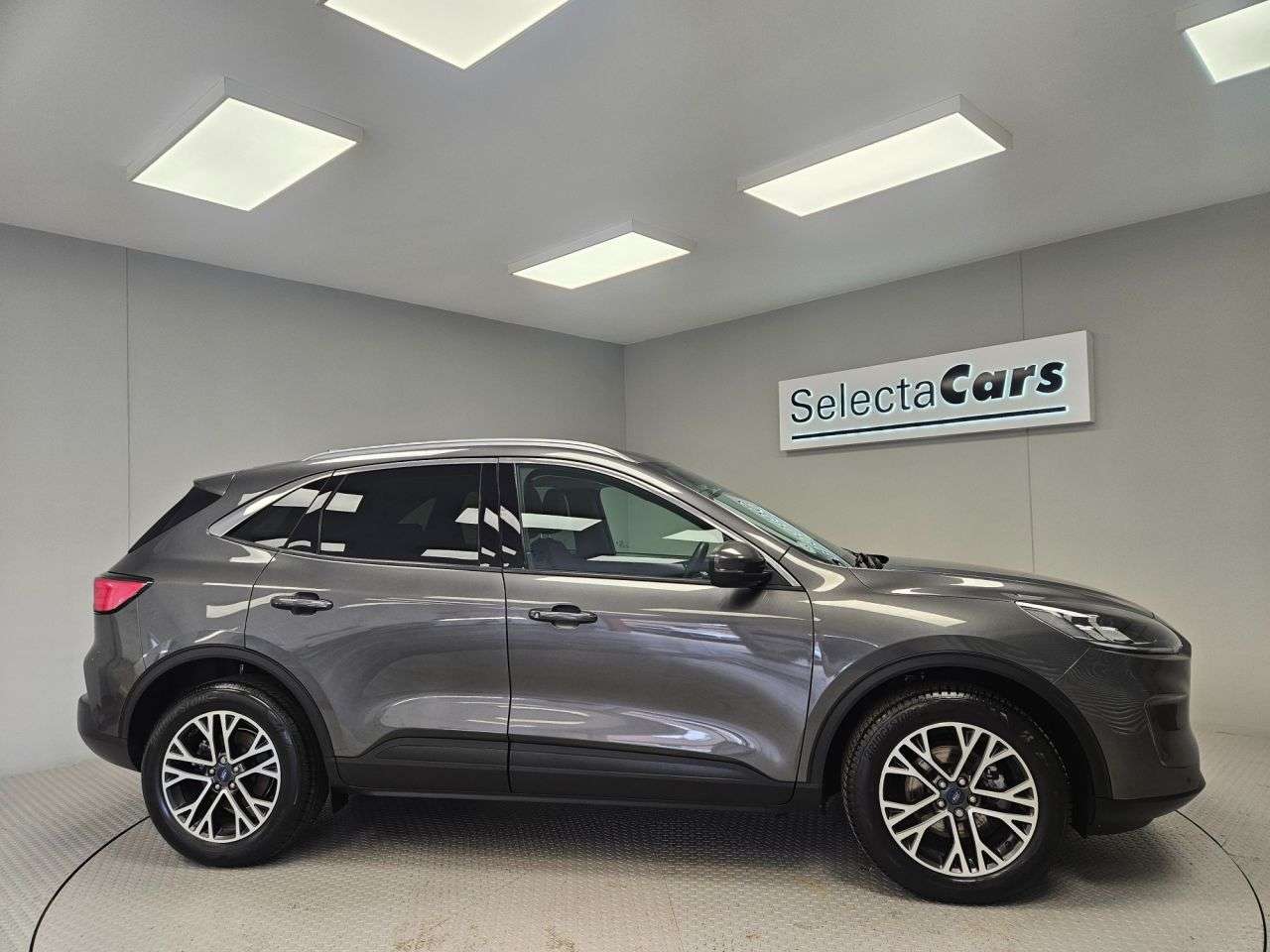 2022 FORD KUGA 2022 FORD KUGA